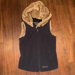 MARMOT Furlong SoftShell Vest Womens M Black Faux Fur Full Zip Hood Fleece Lined